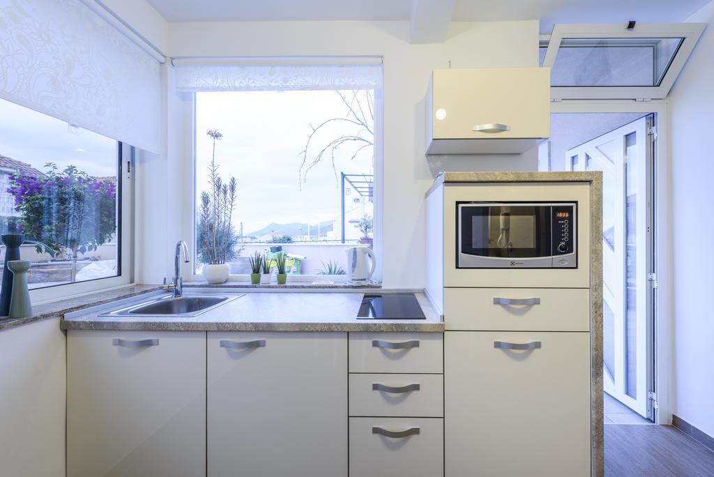 Tara Apartman