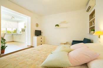 Tara Apartman